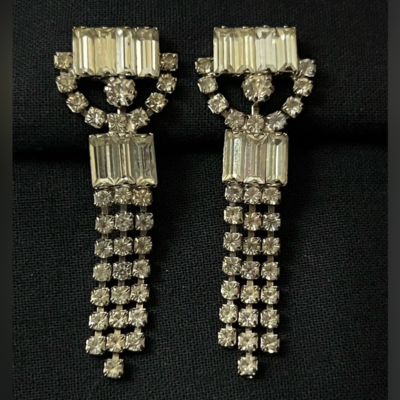 Dangling Rhinestone Earrings - Picture 1 of 12